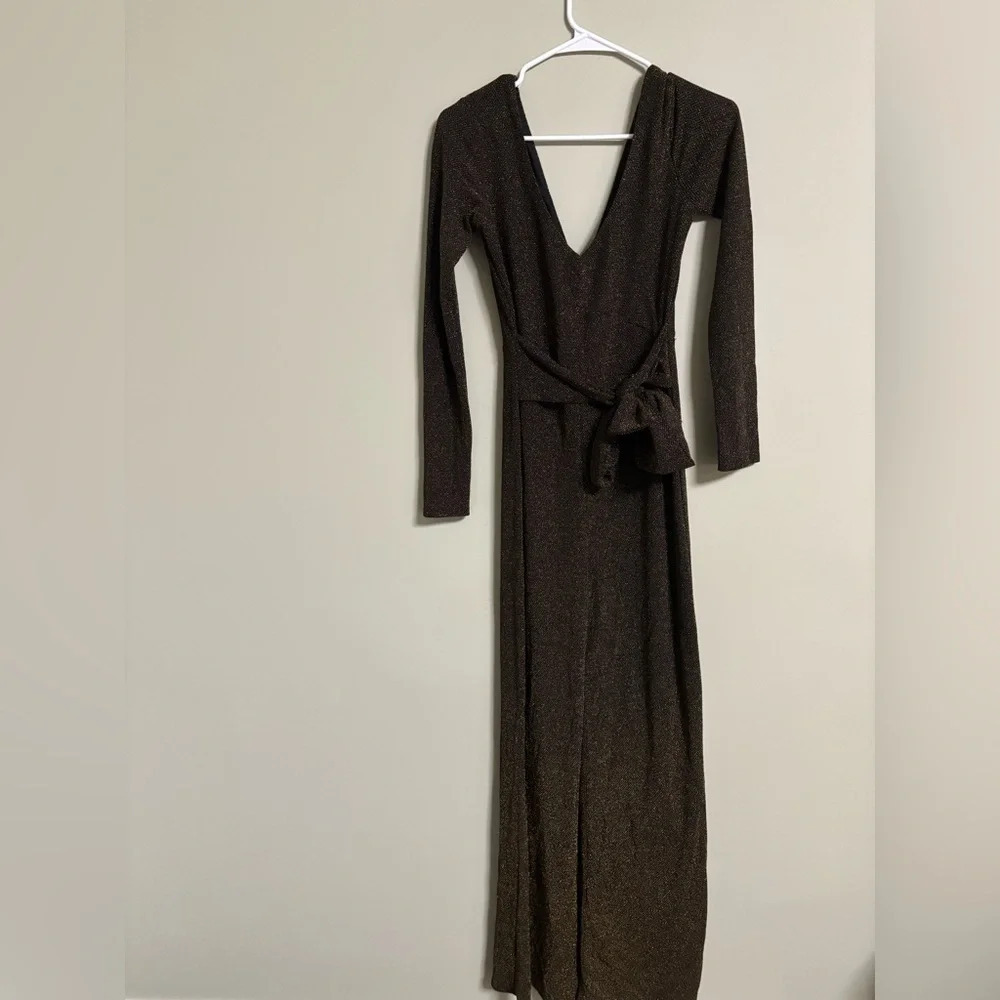 Lulus Black Gold Long Sleeve Jumpsuit V Neck Wide Leg Belted New Years Small